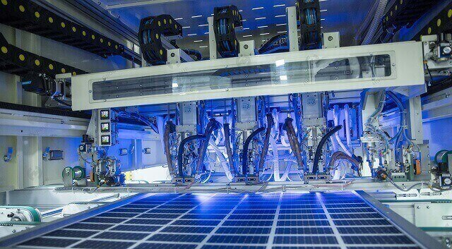 MÁQUINA DE PANELES FOTOVOLTAICOS