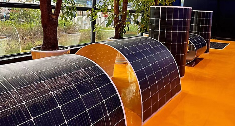 Flexible modules, unlimited possibilities for photovoltaic applications